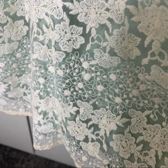 NWT Isabella & Chloe Lace Overlay Tank Shift Dress